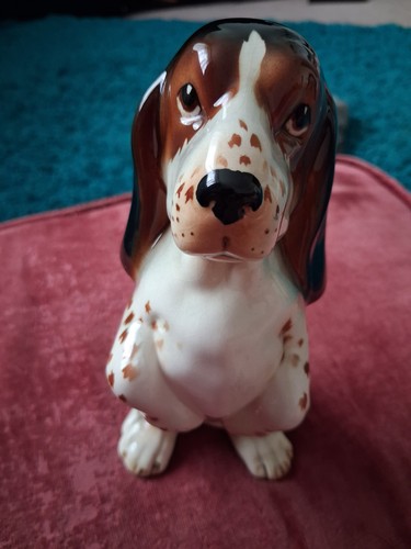 Vintage slyvac basset dog - basset,