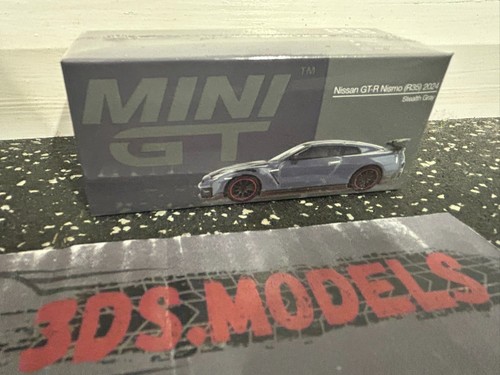 Mini nissan gtr nismo r35 - nissan,