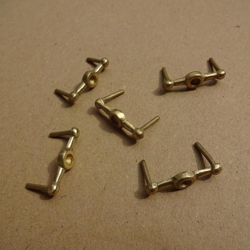 Solid brass bar - studs, x