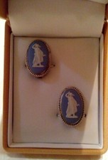Wedgwood blue jasperware - blue,