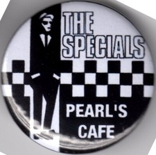 Pearl cafe pin button badge - pearl's,