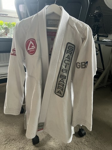 Gracie barra atleta gi - atleta,