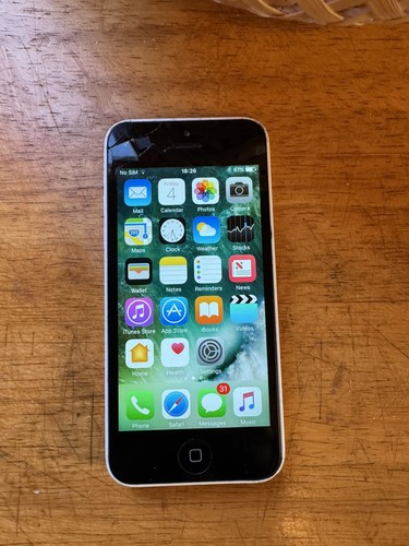 Apple iphone white 6gb used - iphone, 5c