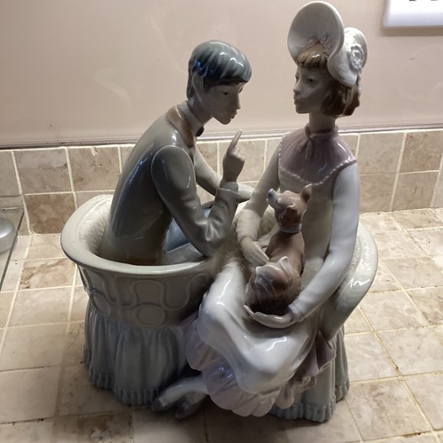 Large lladro figurine - large, 4830