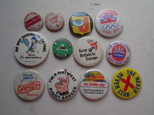 Vintage retro button pin - retro,