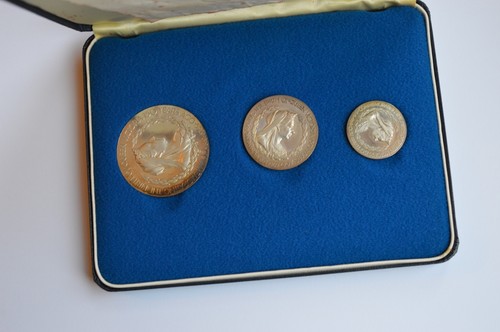 Queen victoria 150th - queen,