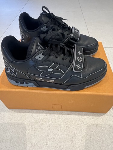 The iconic trainer - the,