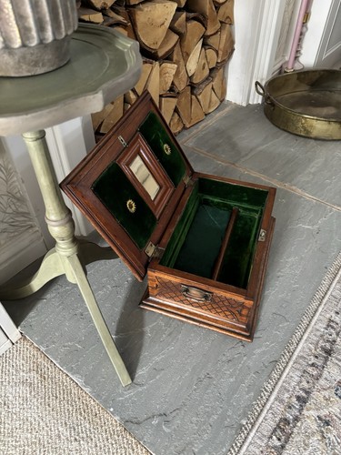 Vintage walnut secret - walnut,