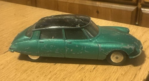 Corgi toys citroen ds19 - corgi,