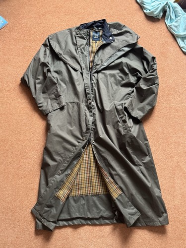 Target dry khaki coloured