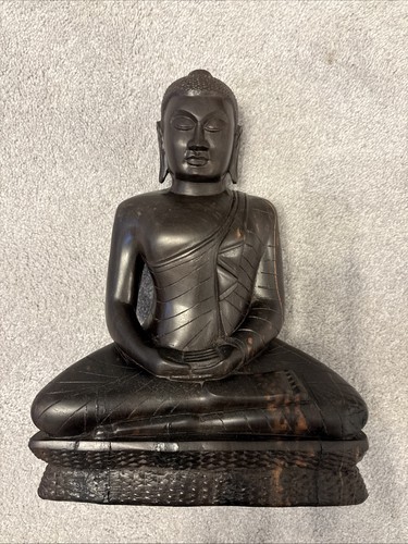 Beautiful solid wood - beautiful, carved