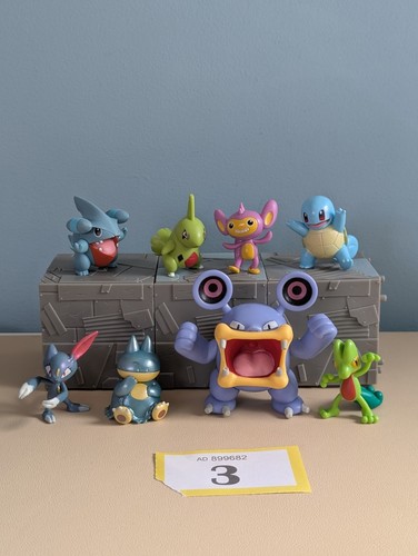 Pokémon figure bundle - pokémon,