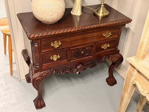 Chippendale lowboy cabinet - chippendale,