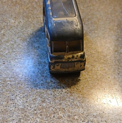 Matchbox morris ice - j2, cream