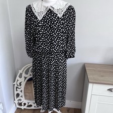 Vintage Robert Janan Liz Robert’s Dress Heart Design With Lace Collar Black Belt