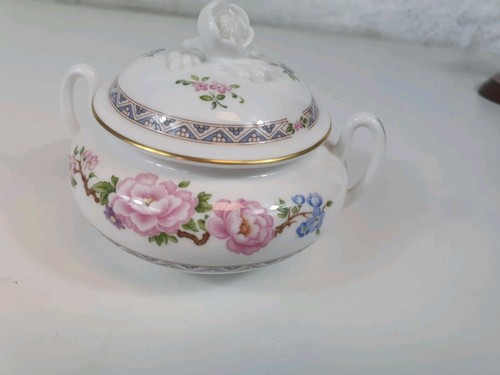Mikado royal worcester - by,