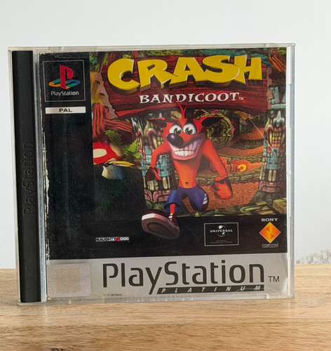 Crash bandicoot play - crash, station