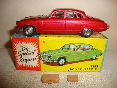 Corgi 238 jaguar - jaguar, mark