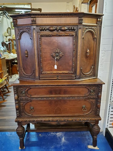 1940 oak side board - oak,