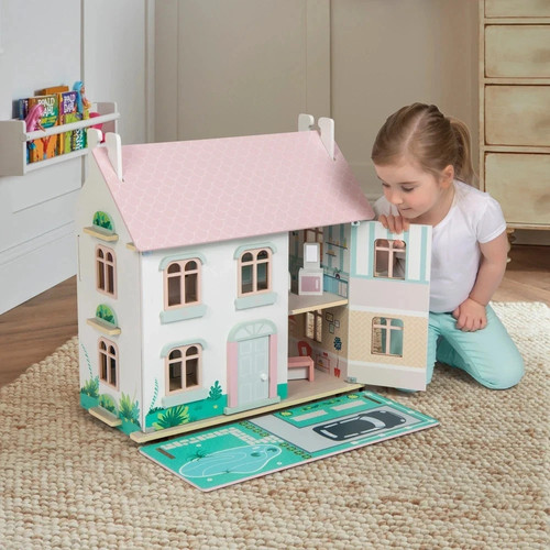 Sofie wooden doll - sofie's, house