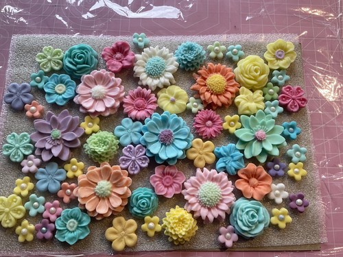 Fondant flowers selection - fondant,