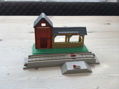 Thomas trackmaster mccoll - thomas,
