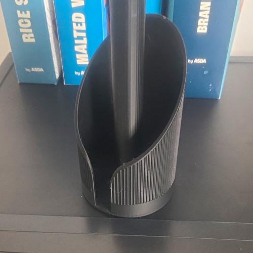 Black plastic freestanding - black,