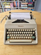 Vintage 1965 Olympia SM8