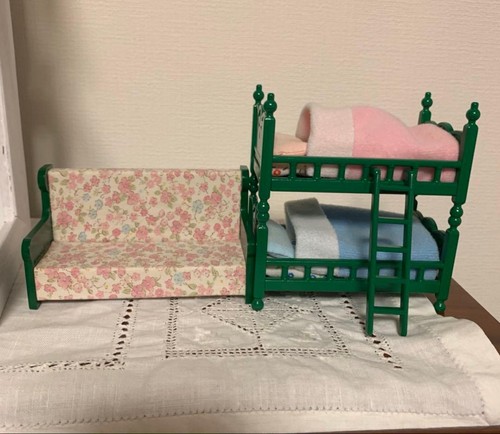Sylvanian families early - families,