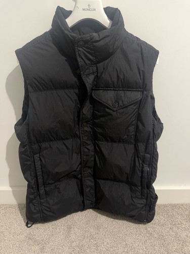 Stone island black gilet - island,