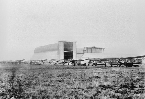 Farnborough airfield modern - farnborough,