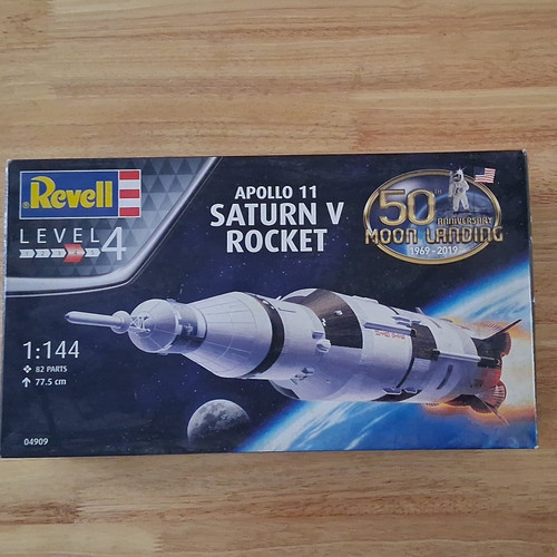 Revell apollo saturn v - revell,