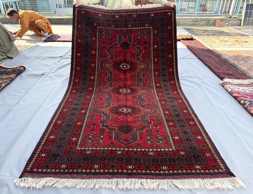 Fine hand knotted - fine,