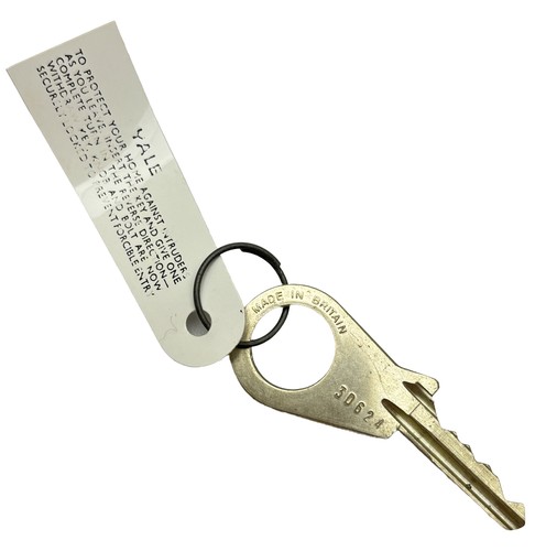 Vintage yale key blank - blank, in
