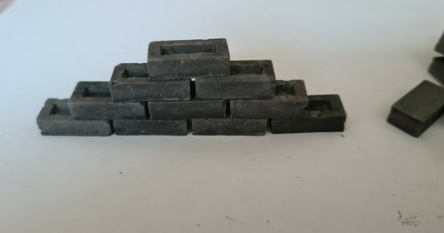Grey 12th scale model - 50,