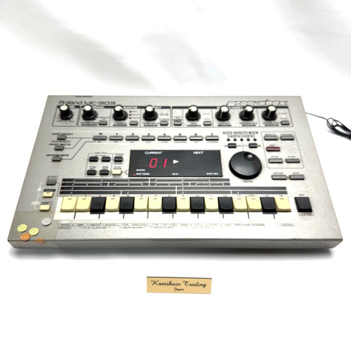 Roland 303 groovebox - mc-303, sample