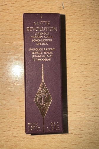 Charlotte tilbury revolution - charlotte,