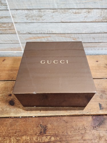 Gucci watch box complete with - ,