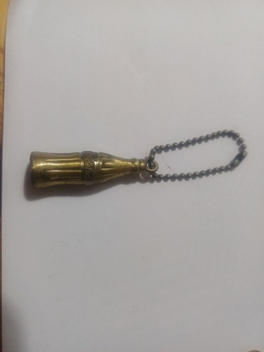 Coca cola icon bottle keyring - cola,