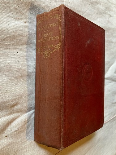 Charles dickens oliver twist - dickens,