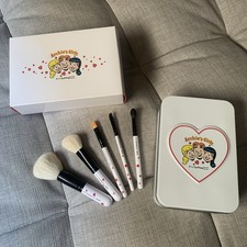 MAC Archie’s Girls Makeup