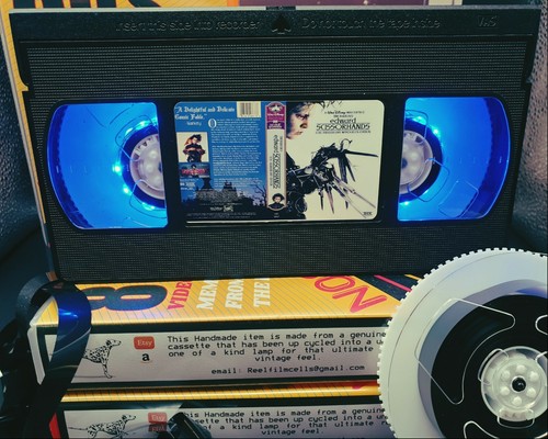 Retro vhs lamp edward - retro, lamp,edward
