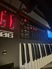 Roland FANTOM-06 Synthesizer [Used - Excellent Condition]