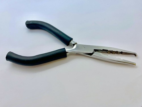 Bent nose plier long - nose,