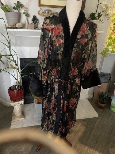 Chelsea violet floral faux - violet,