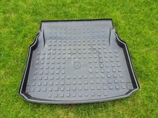 1X GENUINE MERCEDES C CLASS ESTATE BOOT LINER MAT  A2048140141