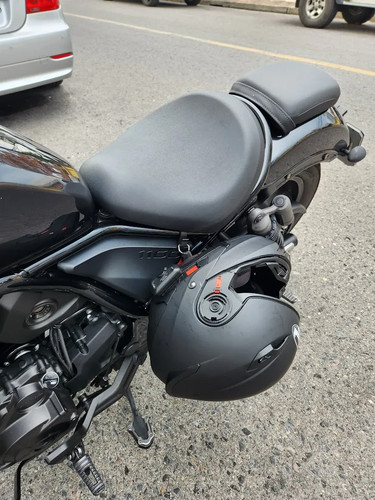 Honda rebel 1100 - 1100, helmet