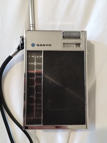 Sanyo pocket radio - pocket,