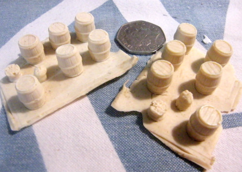 Piece resin diorama barrels - piece,
