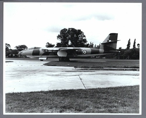 Vickers valiant bomber xd825 - vickers,